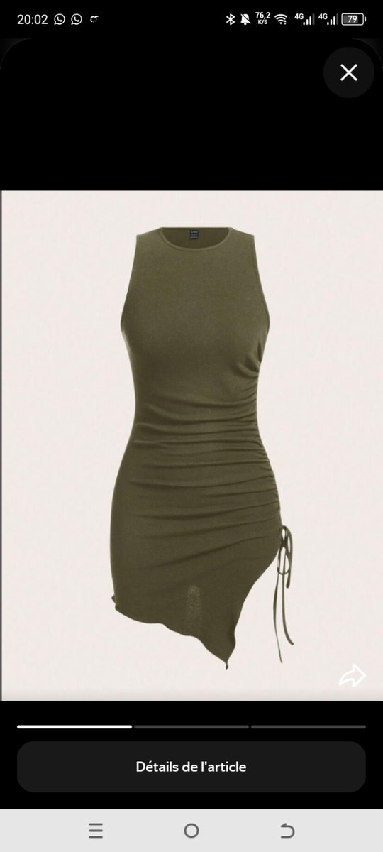 Robe moulante asymétrique