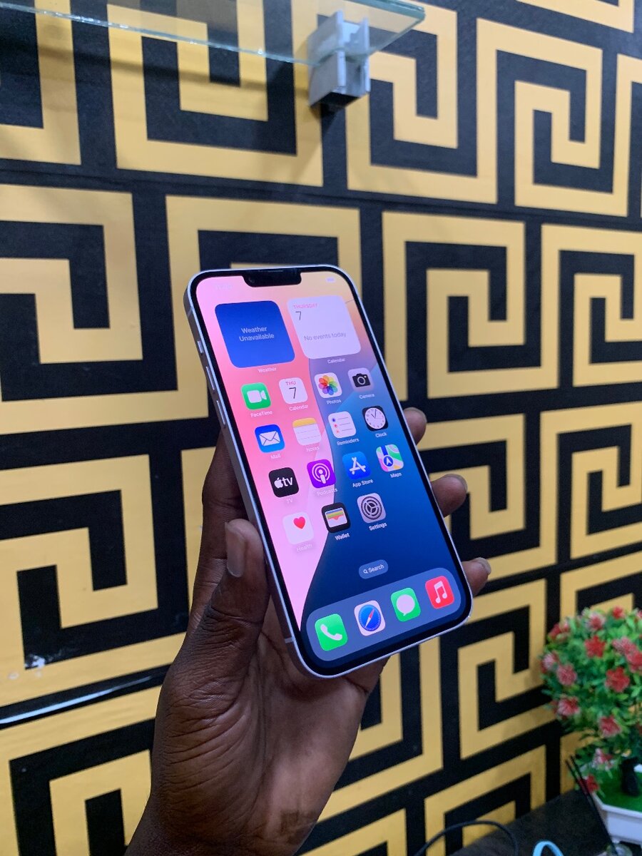 iPhone 14 plus 128gb quasi