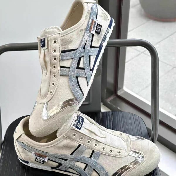 MEN CANVAS. sizes:38-44