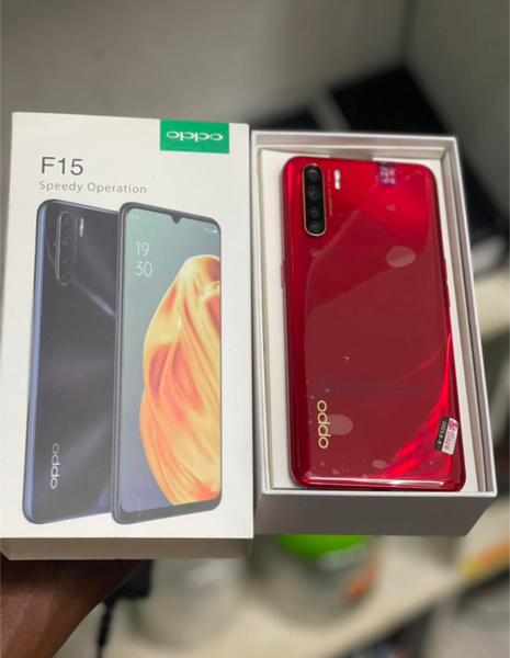 Smartphone OPPO F15 Rouge