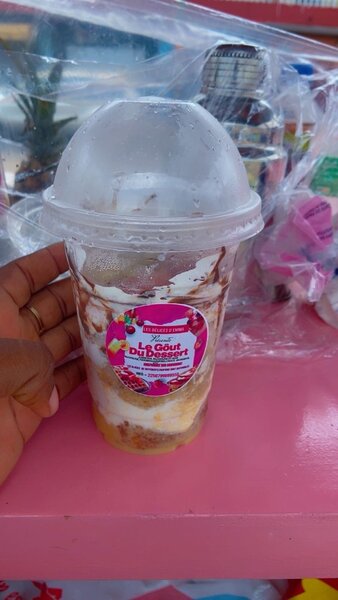 Parfait glacé aux fruits frais