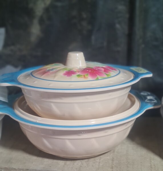 Ensemble de récipients en céramique empilables