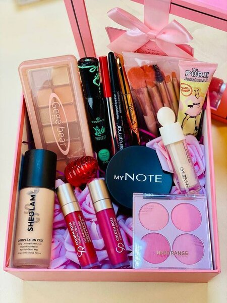 Coffret de maquillage cadeau anniversaire