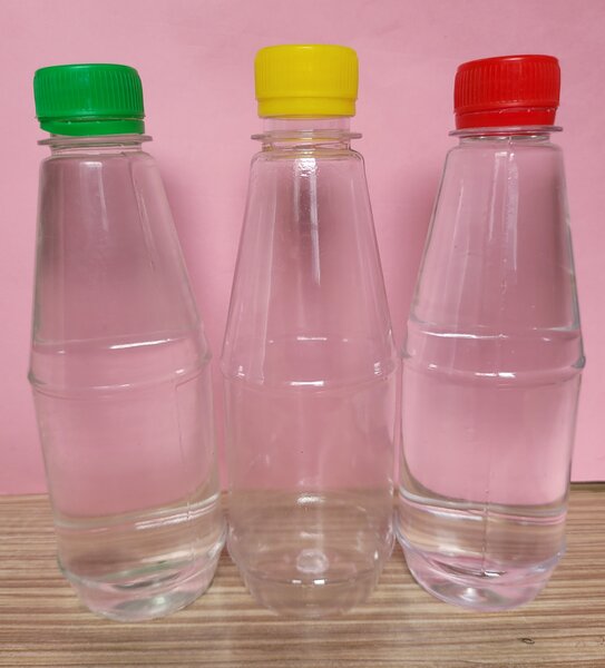 Bouteilles en plastique vides