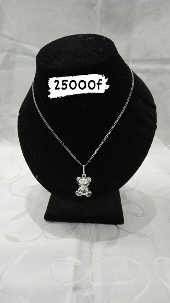 Collier pendentif ours argenté