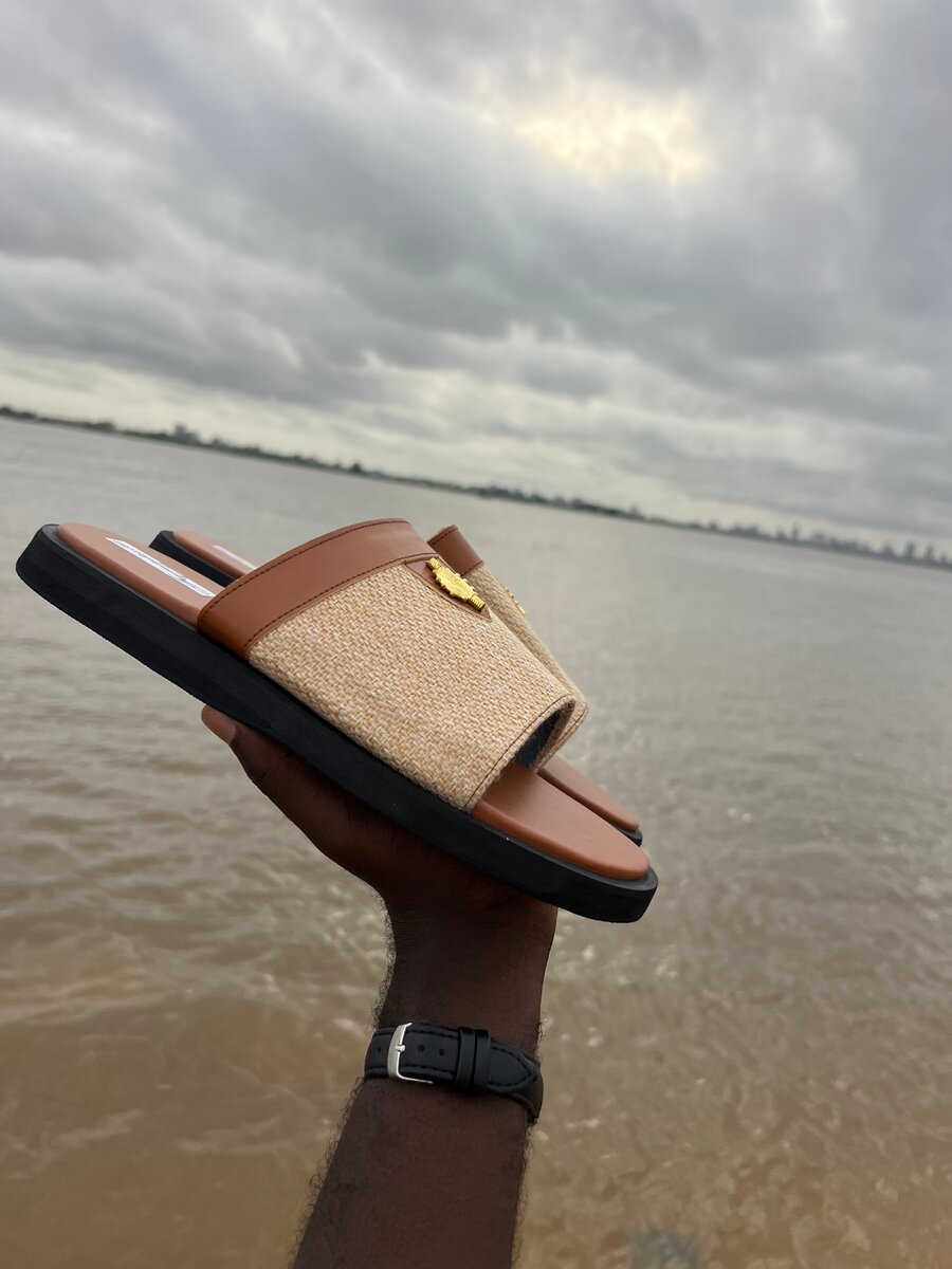 Sandales élégantes en toile