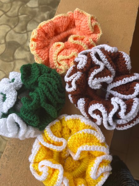 Chouchous en crochet colorés