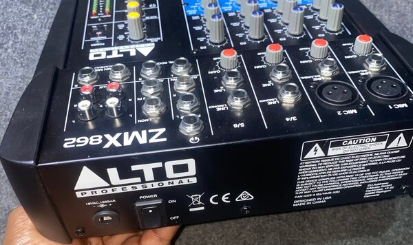 ZMX 862 6-channel Mixer by Alto Professional