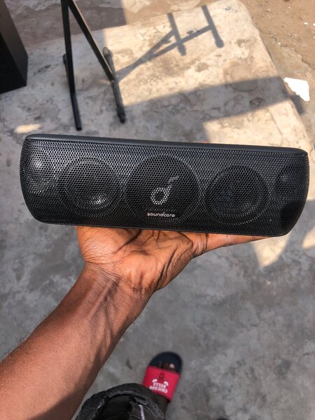 Preowned Anker soundcore motion plus Bluetooth speaker 4sale
