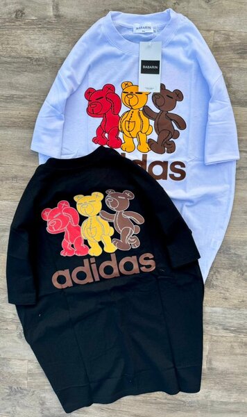 T-shirt avec oursons colorés