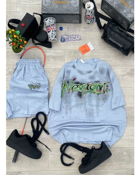 T-shirt oversize graffiti