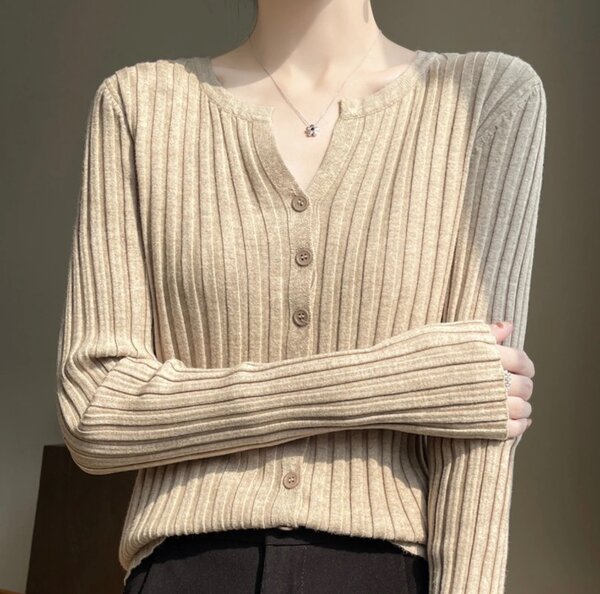 Новые базовые кофты в наличии всего 5 шт осталось