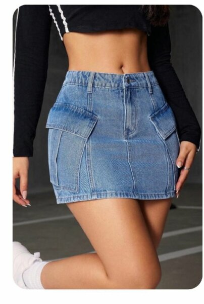 Jupe courte pour jeune fille