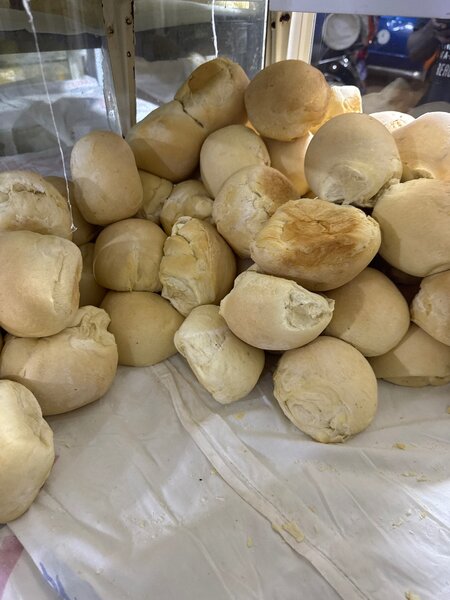 Bread (Zees golden crust)