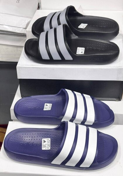 Claquettes confort homme