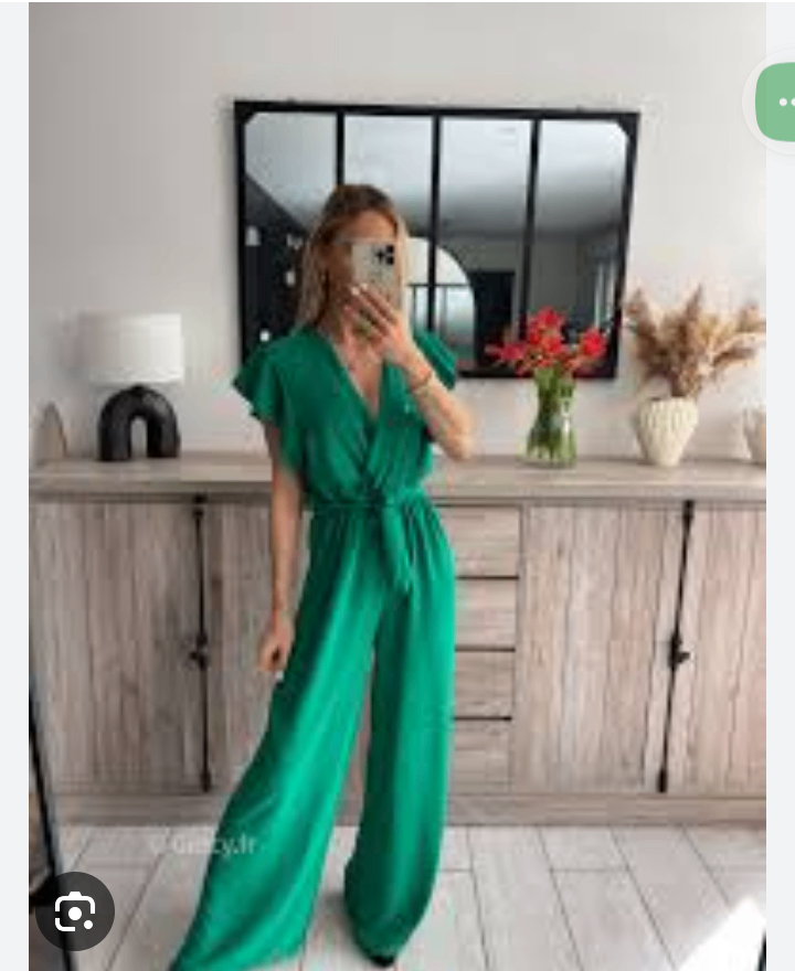 Combinaison élégante femme