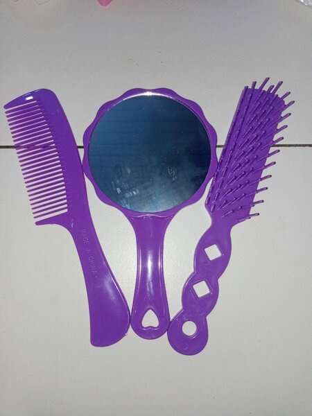 Set de Peignes et Miroir Portable