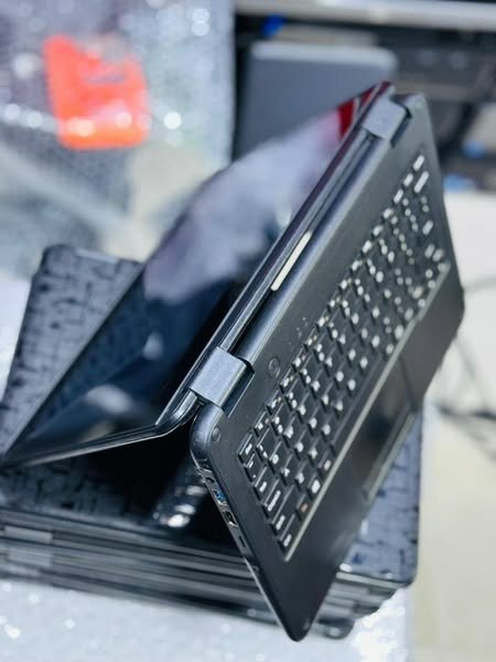 Lenovo Laptops mini touch 