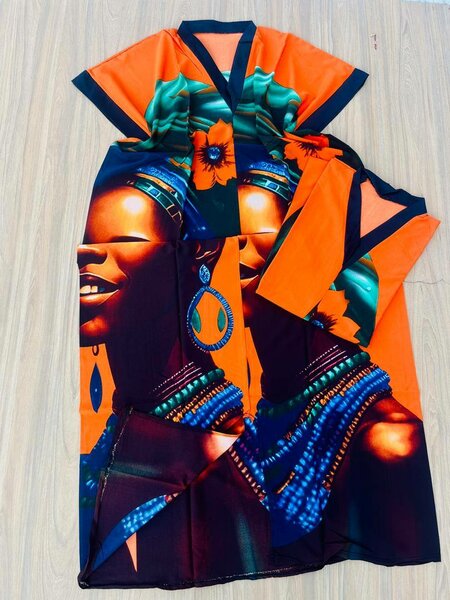 Long dress with inner belt