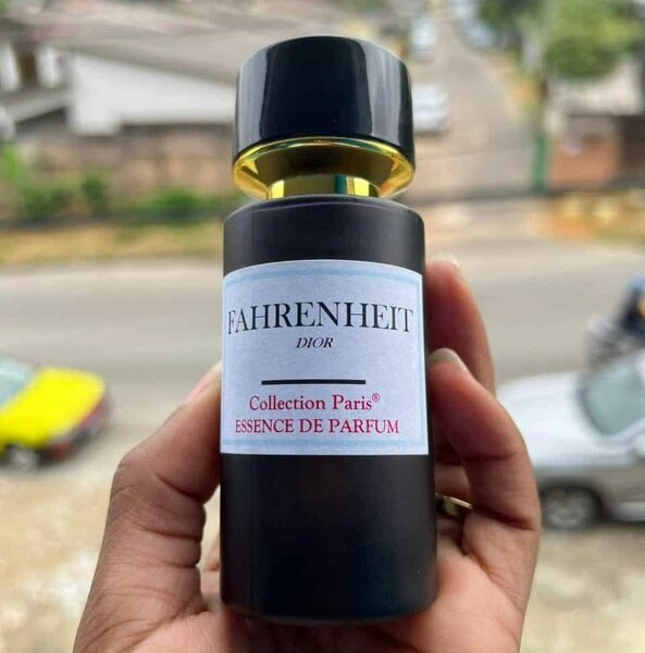 Essences authentiques de parfu