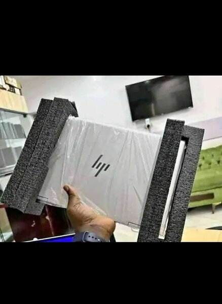 HP EliteBook x360 1030 G2