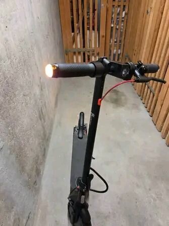 Trottinette électrique compacte