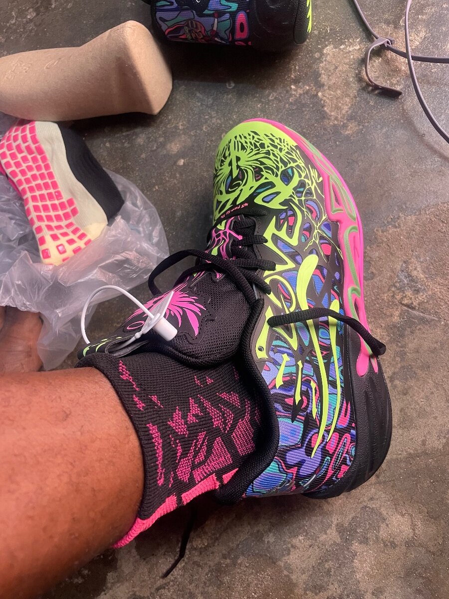 Chaussures multicolores innovantes