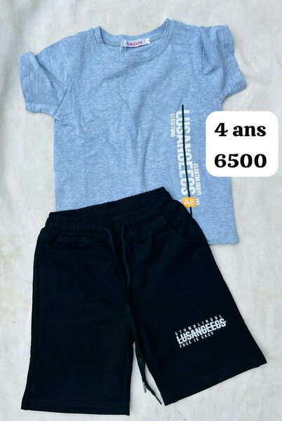Ensemble t-shirt et short enfant