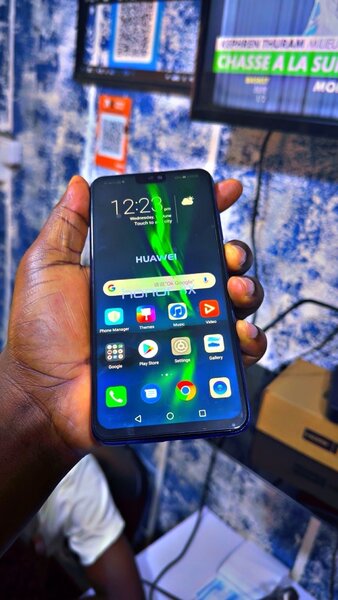 Huawei Honor 8x 128giga ram6