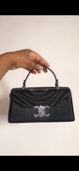 Sac à main avec une  corde