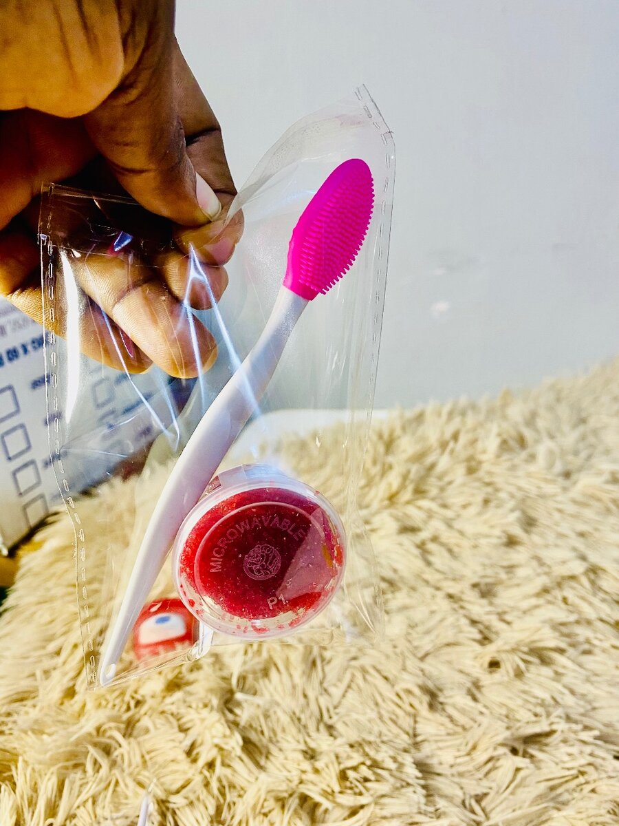 Exfoliant Lèvres Rose avec Brosse