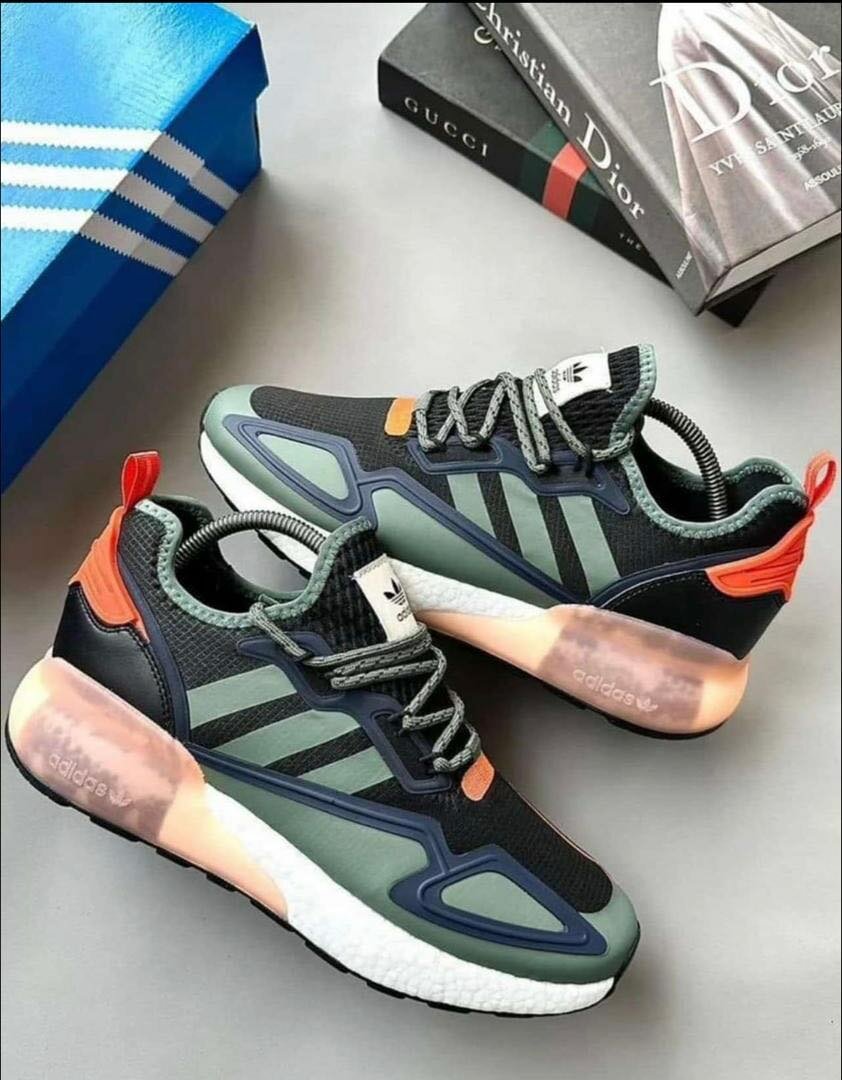 ADIDAS SNEAKER
