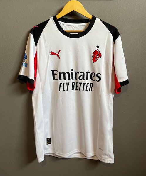 Maillot de AC Milan 2025-2026