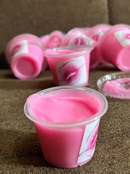 Baume à lèvres rose hydratant