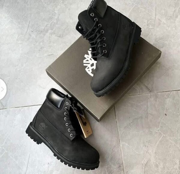 Bottes résistantes en cuir pour hommes