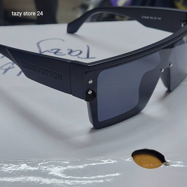 AUTHENTIC SUNGLASSES