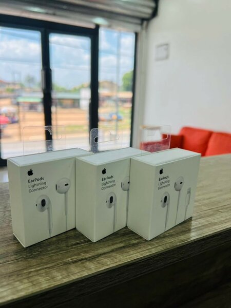 Original Apple EarPods