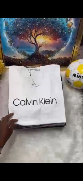 T-shirts de marque tendance