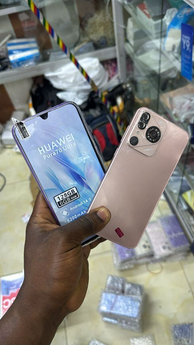 Smartphones Huawei P20, Nova 13