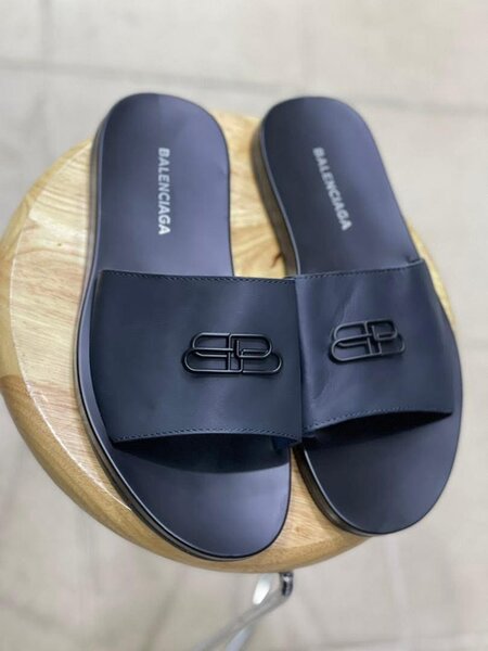 Tongs et Sandales Luxe Homme