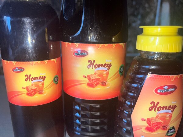 Shito, tombrown and honey