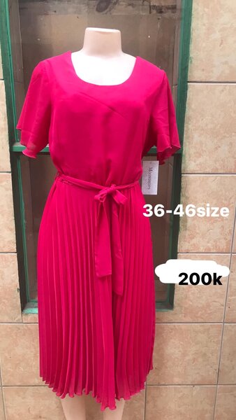 Women's pink dress with short sleeves, sizes 36-46