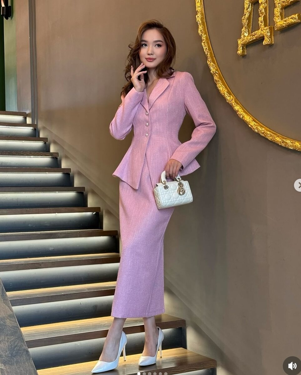  Твидовый костюм 