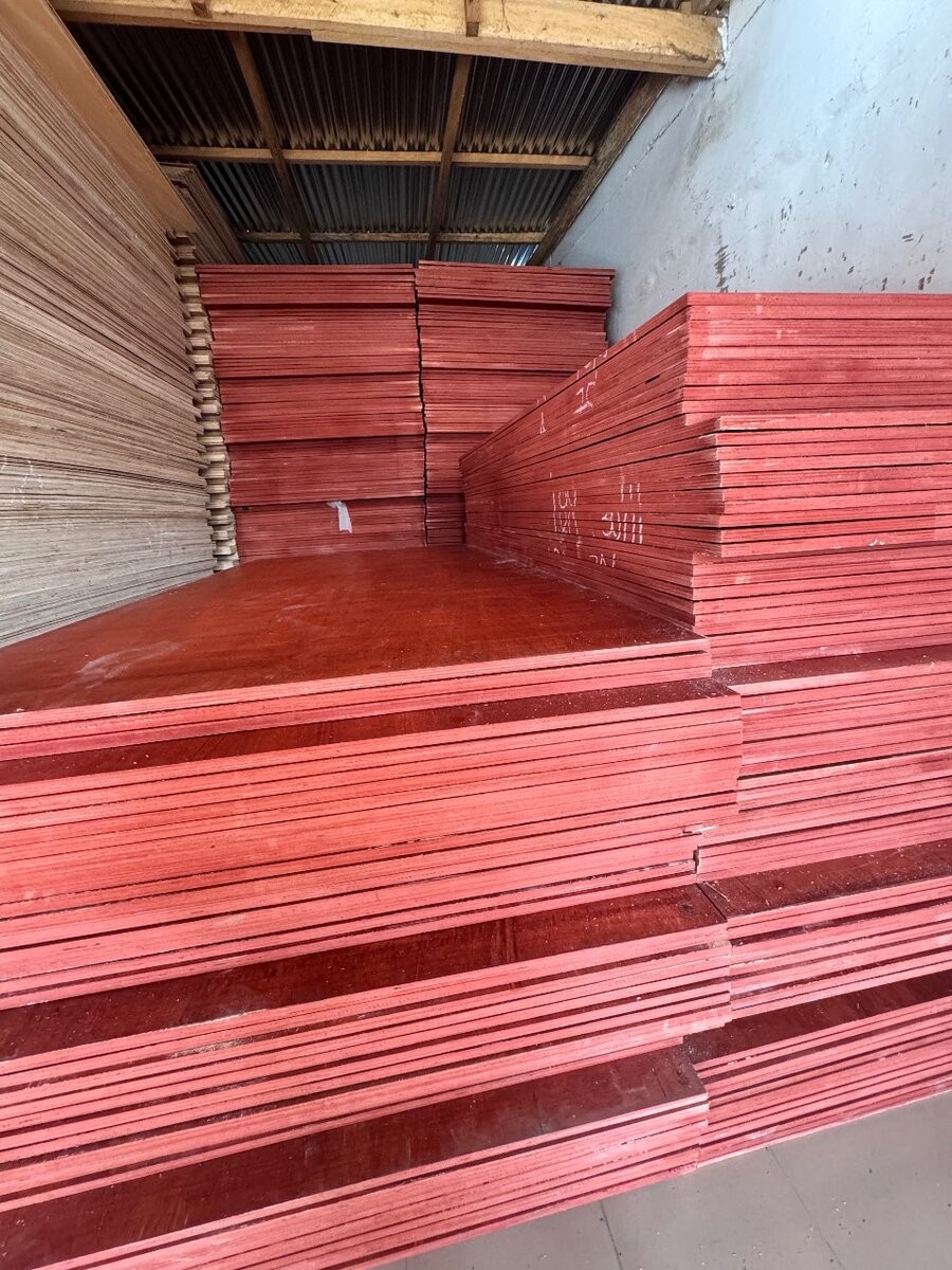 RED PLYWOOD FOR DECKING