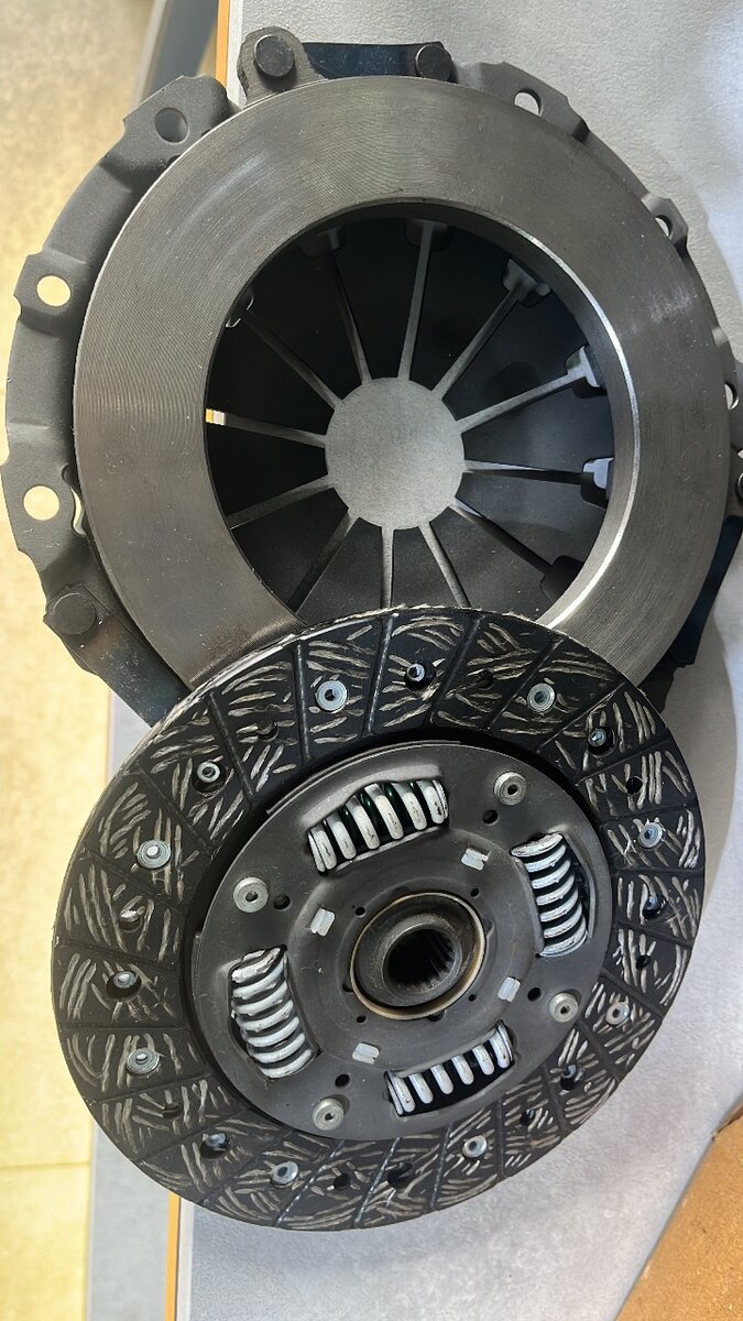 Kit d'embrayage Suzuki Origine