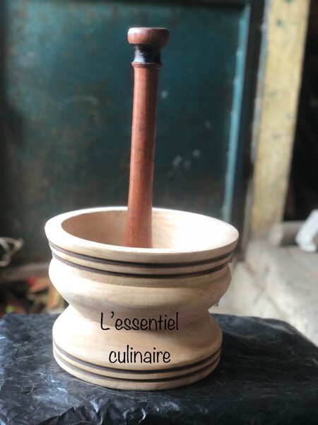 Mortier de foutou binguiste