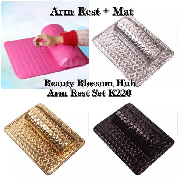 Hand stand for manicure