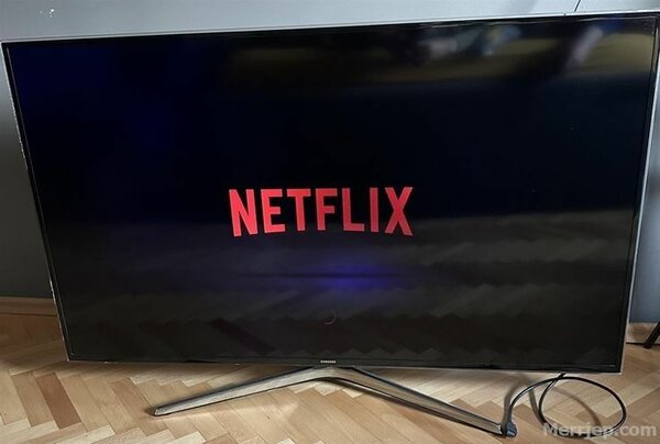 Samsung smart 50inches