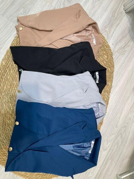 Двойка (юбка + укороченный пиджак)