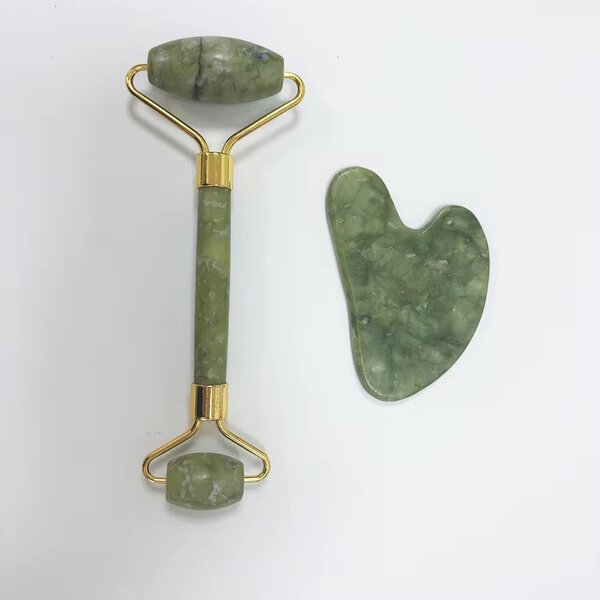 Guasha et rouleau de jade